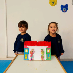 Hacivat ve Karagöz Sahnede!