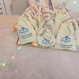 Bu Bayram Mutluluk Kanat Çırpsın...