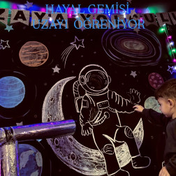 Hayal Gemisi Uzayın Derinliklerinde: Küçük Adımlar, Büyük Keşifler!