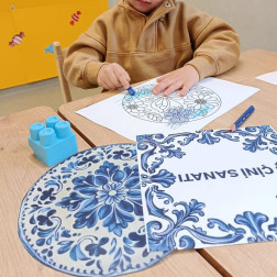 Gelenekselden Moderne: Minik Ellerde Çini Sanatı ve Mandala Buluşması