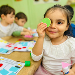 Kes, Yapıştır, Keşfet: Şekilleri Tanıyoruz