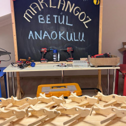 Küçük Ellerin Büyük Sanatı: Betül Anaokulu’nda Marangozluk Atölyesi!