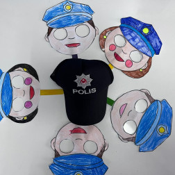 Miniklerimizle Trafik Kurallarını ve Polislerimizi Tanıyoruz