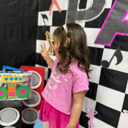 Okulumuzda Renkli 90'lar Partisi Coşkusu!