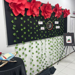 Maneviyatın Estetikle Buluştuğu Köşeler: Gönüllere Dokunan Tasarımlar