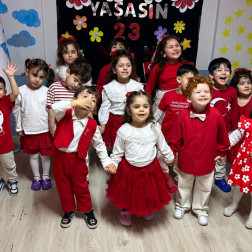 Yaşasın 23 Nisan! Yaşasın Cumhuriyet! ❤️