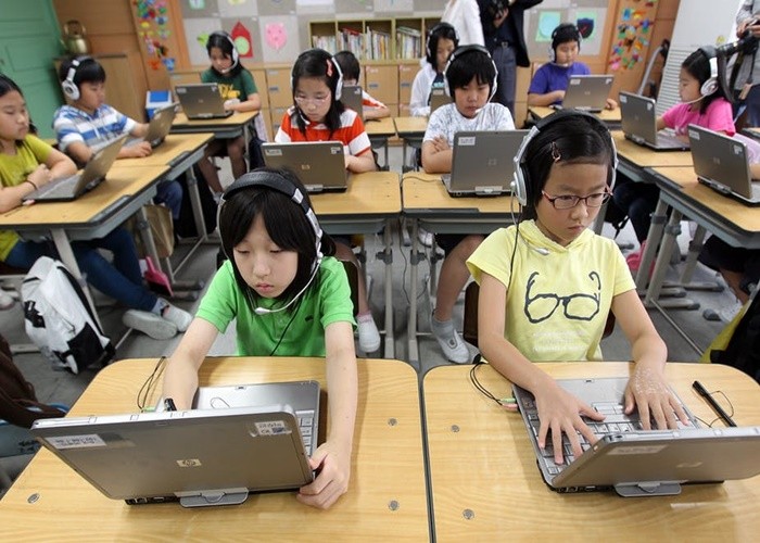 Kore'de Okula Gitmek