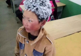 -9 Derecede Okula Yürüyen "Buz Çocuk"