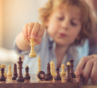 Çocuklarınızla Birlikte Satranç Oynamanın Faydaları