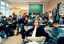 Dünyanın Dört Bir Yanından Sınıf Fotoğrafları