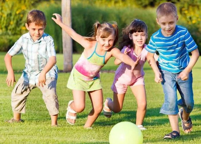 Çocuklar için Yaş Gruplarına Göre Yaz Aktiviteleri