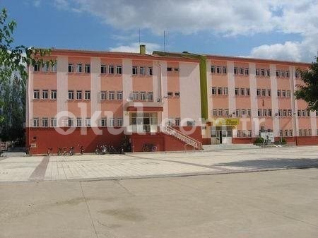 Hulusi Uçaçelik Anadolu Lisesi - 1