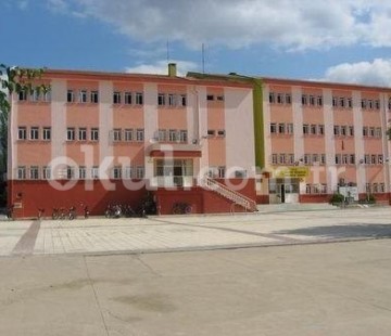 Hulusi Uçaçelik Anadolu Lisesi