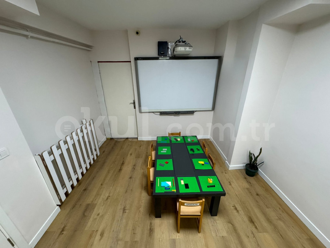 Özel Balarısı Montessori Anaokulu - 14