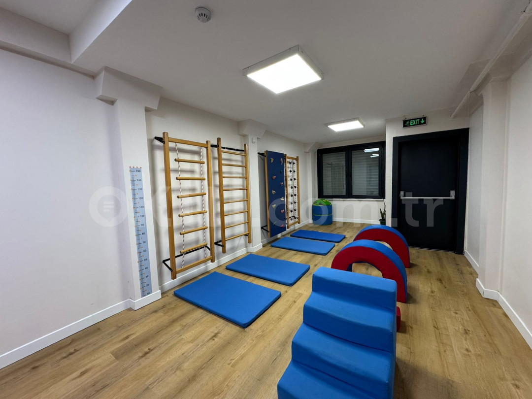 Özel Balarısı Montessori Anaokulu - 17