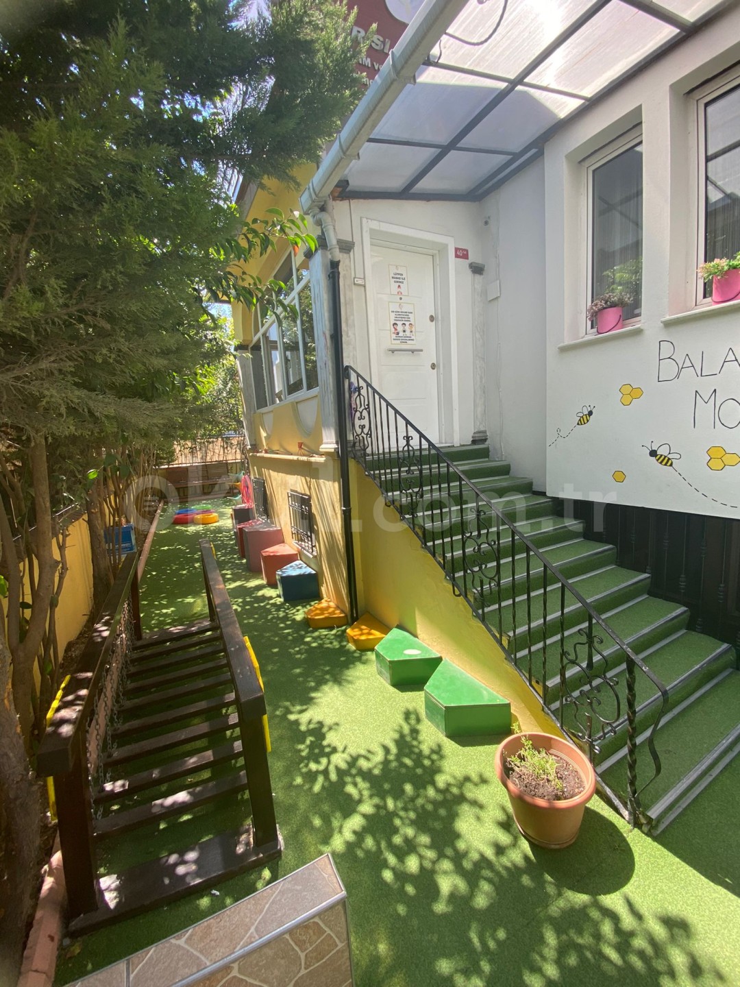 Özel Balarısı Montessori Anaokulu - 11