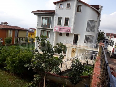 arnavutkoy anaokullari kresleri fiyatlari ve yorumlari