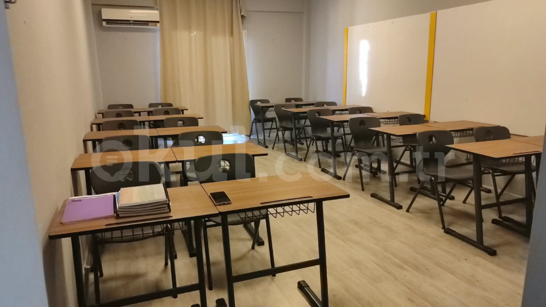Özel Bornova Nazmi Arıkan Fen Bilimleri İlkokulu - 2