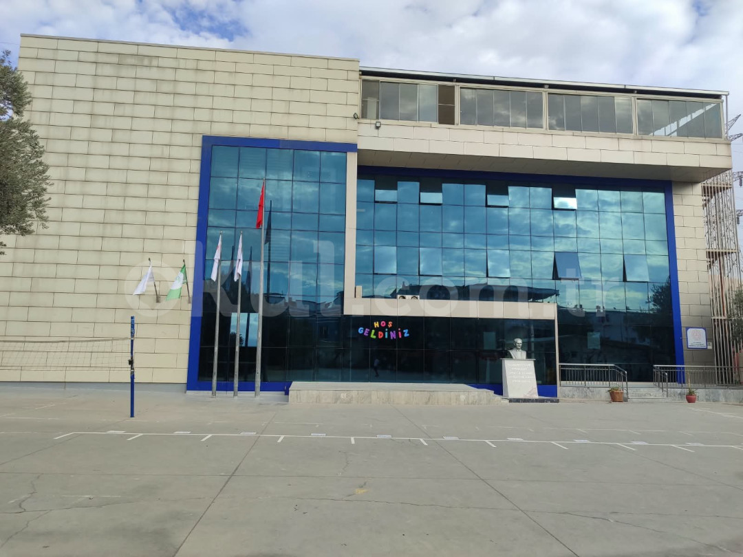 Özel Bornova Nazmi Arıkan Fen Bilimleri İlkokulu - 11