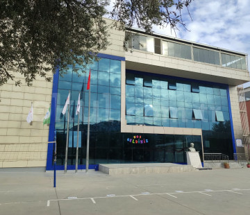Özel Bornova Nazmi Arıkan Fen Bilimleri İlkokulu