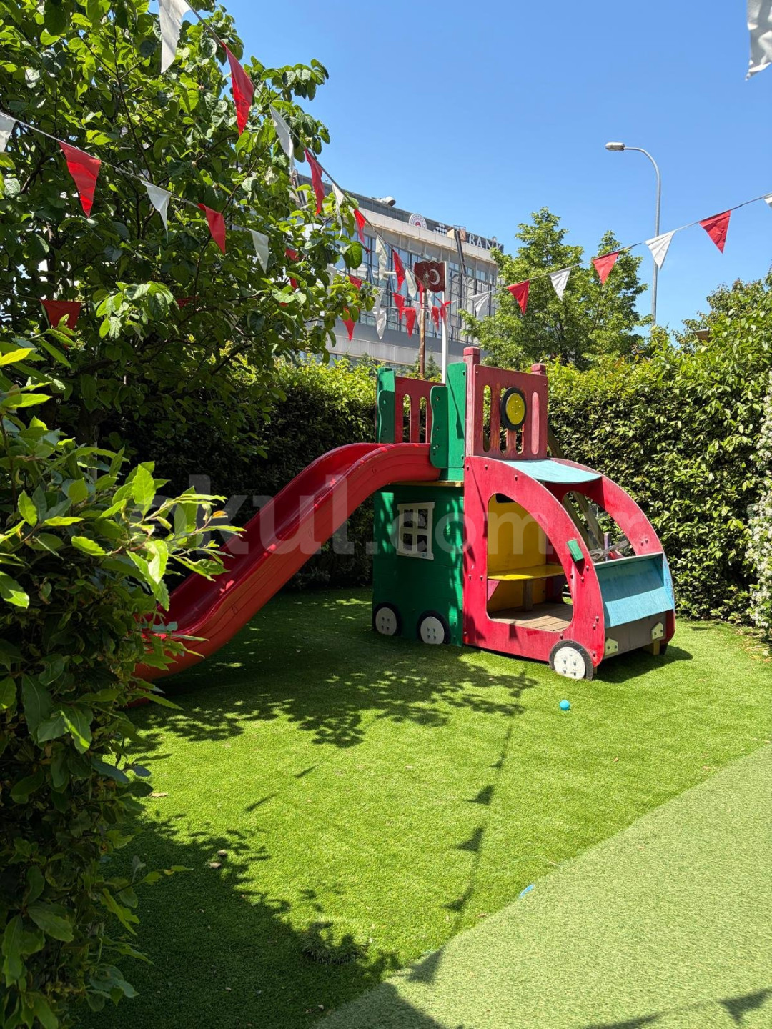 Özel Mavi Şapka Montessori Anaokulu - 9