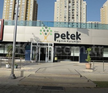 Özel Başakşehir Petek Koleji Ortaokulu