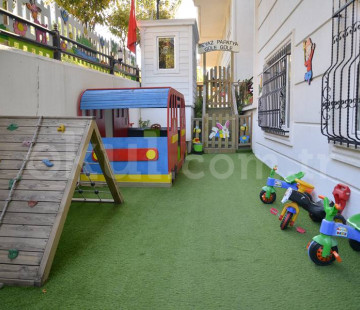 Özel Beyaz Papatya Gündüz Bakımevi