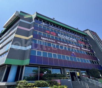 Özel Kozmos Yazılım Anadolu Lisesi