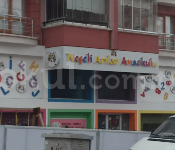 Özel Neşeli Arılar Anaokulu