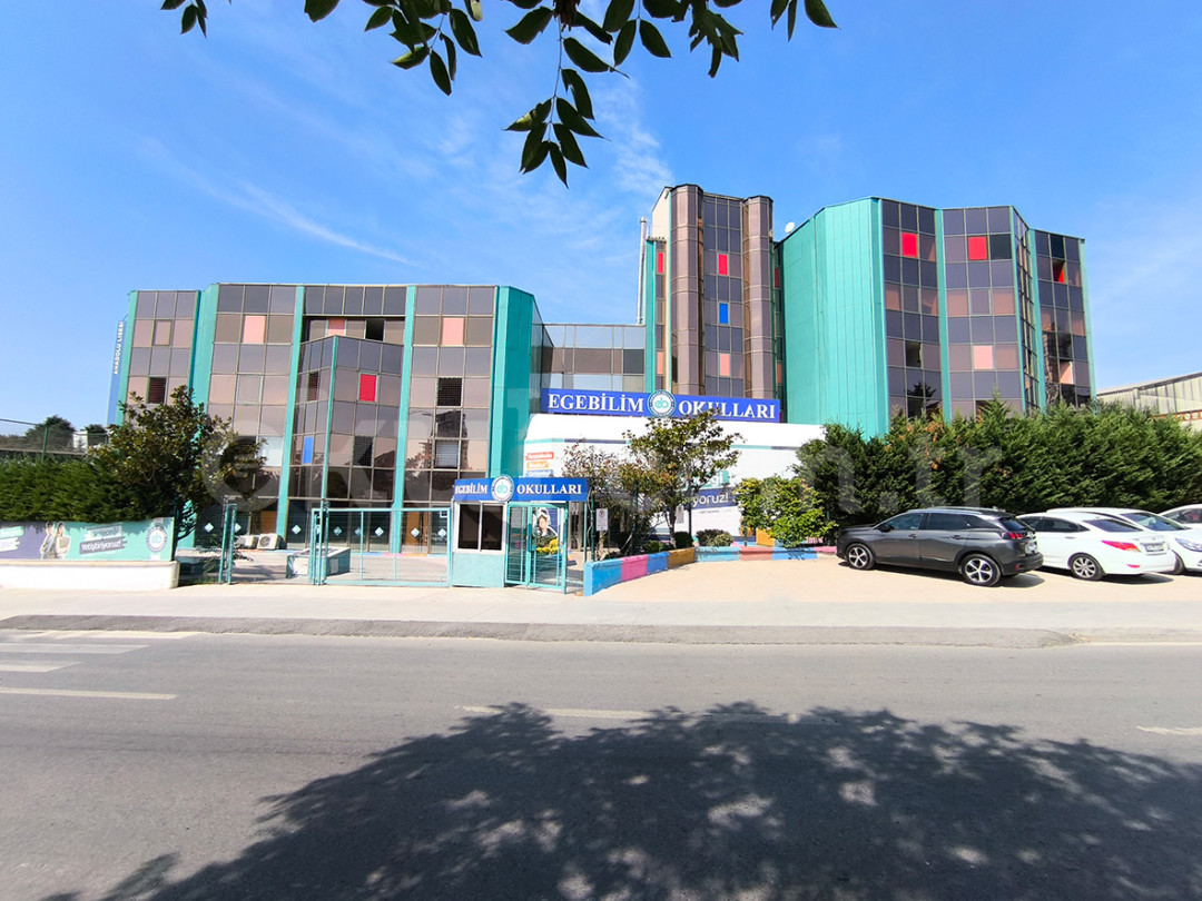 Özel Ege Bilim Okulları Anadolu Lisesi