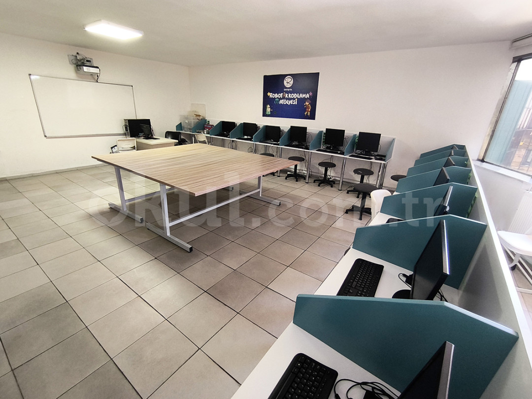 Özel Ege Bilim Okulları Anadolu Lisesi - 12