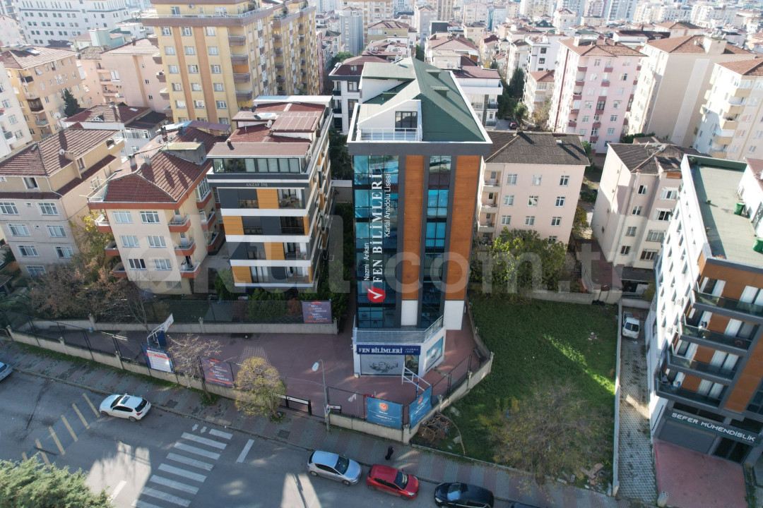 Özel Nazmi Arıkan Fen Bilimleri Kartal Anadolu Lisesi - 36
