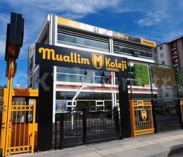 Özel Muallim Koleji Ortaokulu