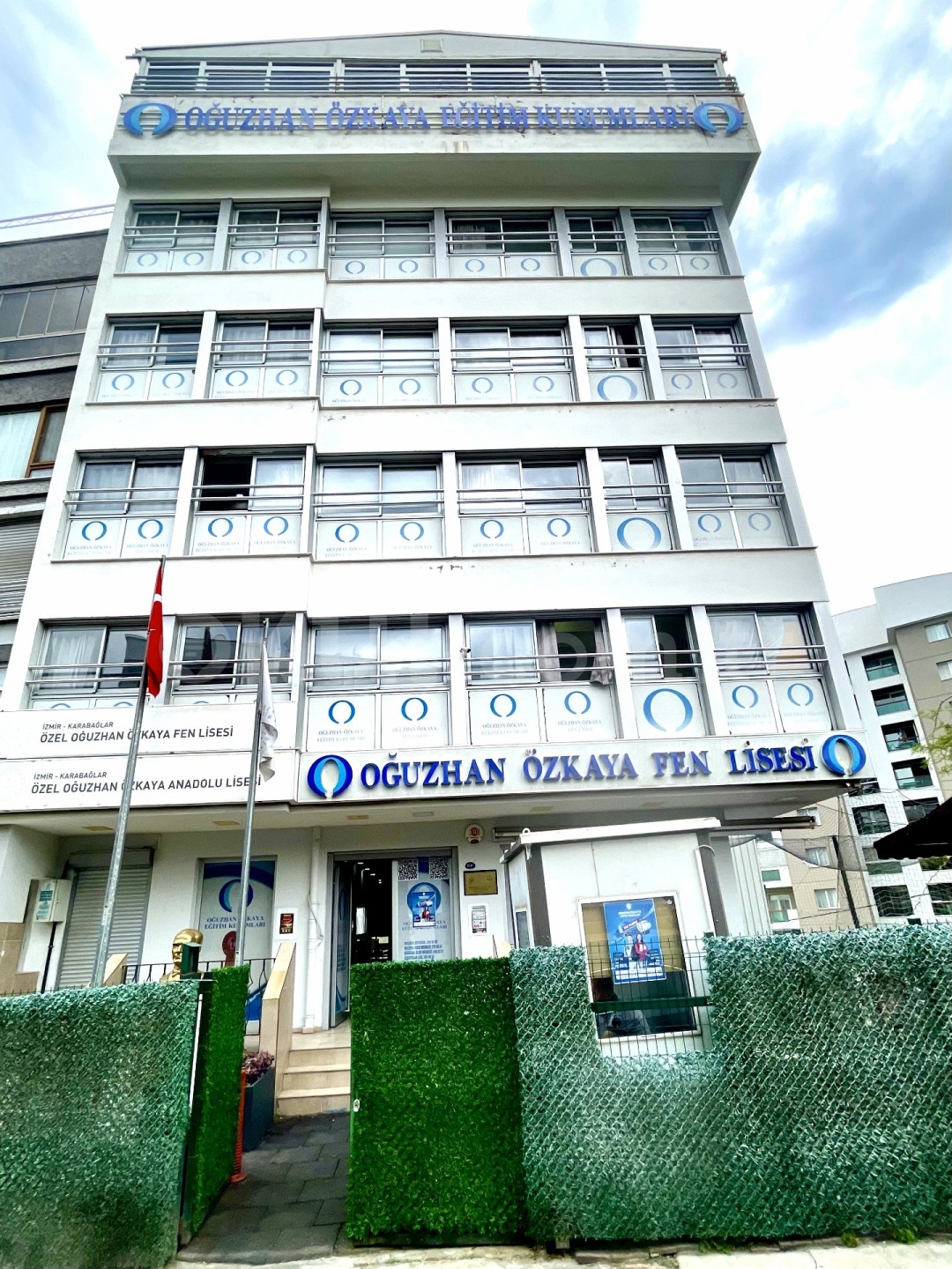 Özel Oğuzhan Özkaya Karabağlar Fen Lisesi - 2
