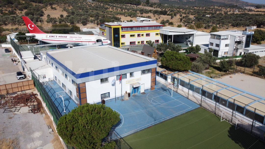 Özel Oğuzhan Özkaya Güzelbahçe Anadolu Lisesi - 1