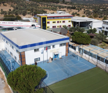 Özel Oğuzhan Özkaya Güzelbahçe Anadolu Lisesi