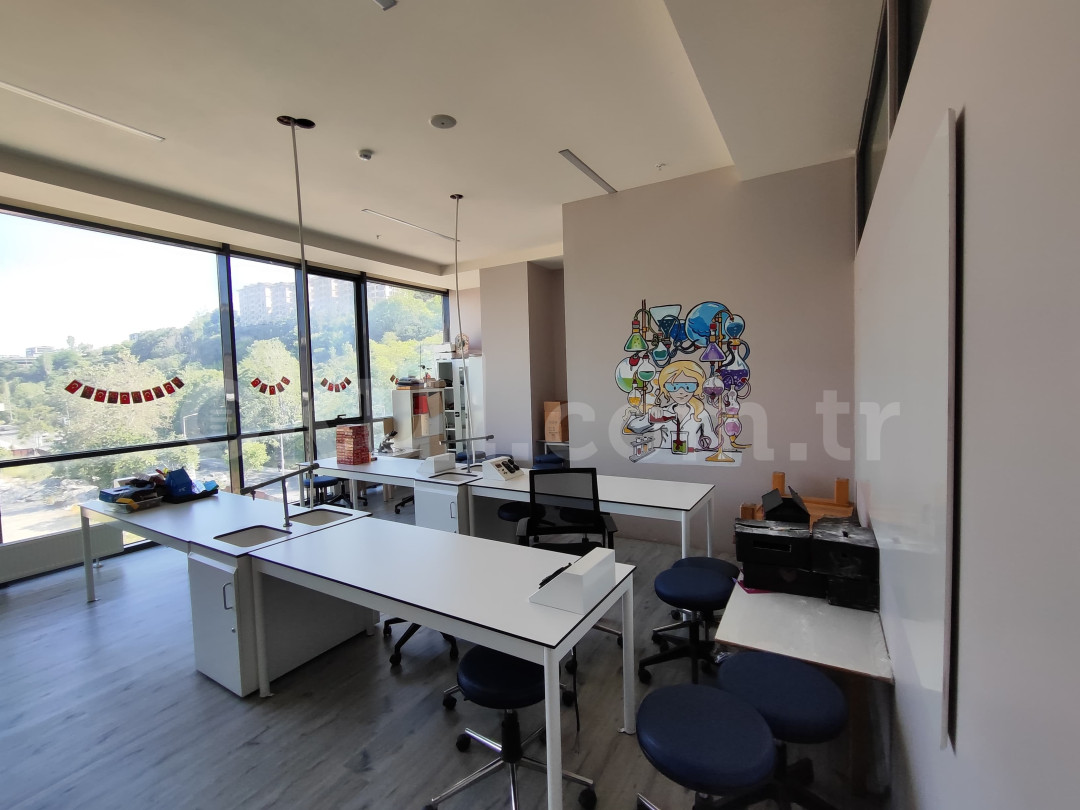 Özel Koray Varol Okulları Ortaokulu - 12