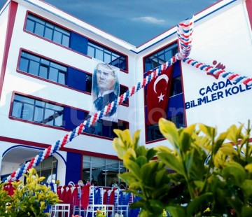 Özel Çağdaş Bilimler Koleji Ortaokulu