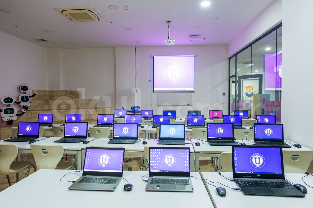 Özel Çallı Uğur Okulları Anadolu Lisesi - 13