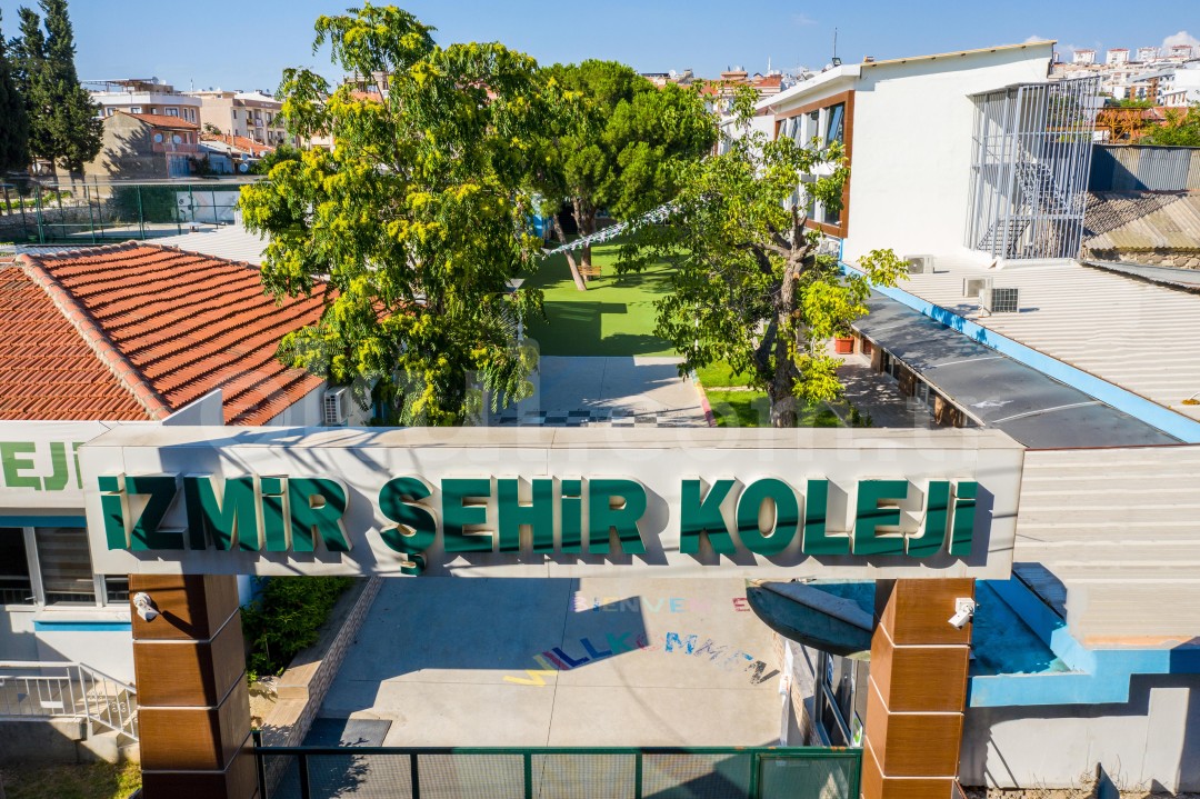 Özel İzmir Şehir Koleji Ortaokulu - 2