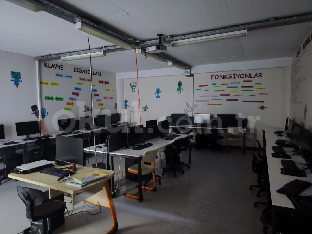 Özel İstanbul Şafak Mesleki ve Teknik Anadolu Lisesi - 7