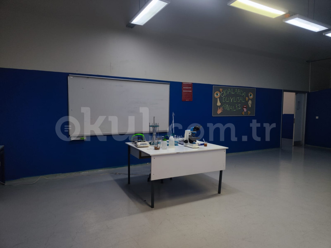 Özel İstanbul Şafak Mesleki ve Teknik Anadolu Lisesi - 8