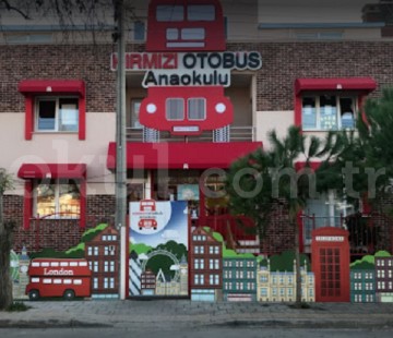 Özel Bornova Kırmızı Otobüs Anaokulu