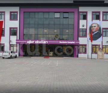 Özel Başiskele Uğur Anadolu Lisesi