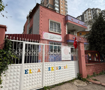 Özel Elma Çekirdeği Gündüz Bakımevi