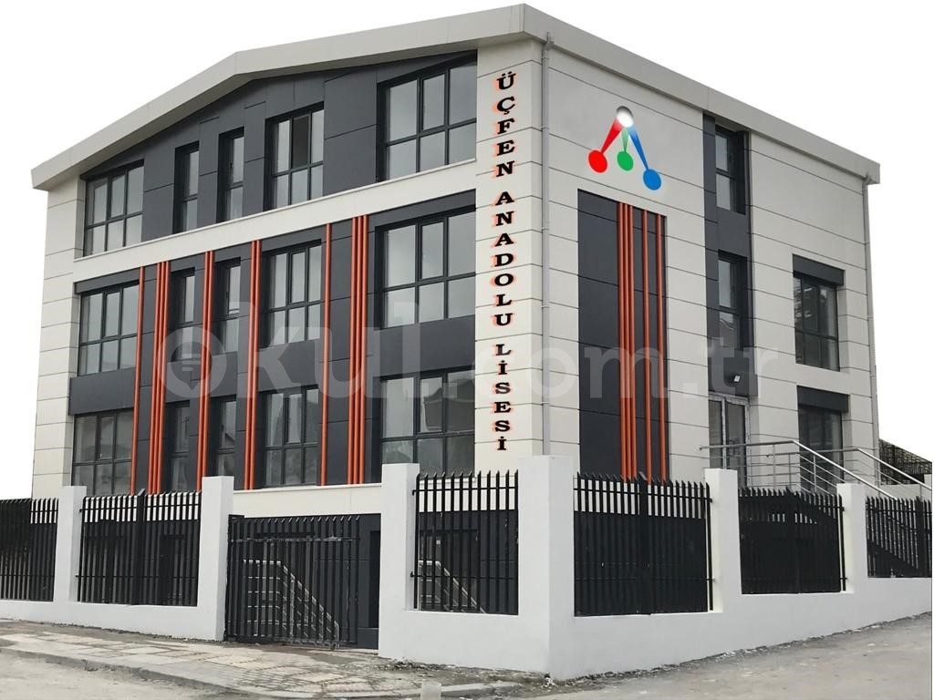 Özel Üçfen Anadolu Lisesi