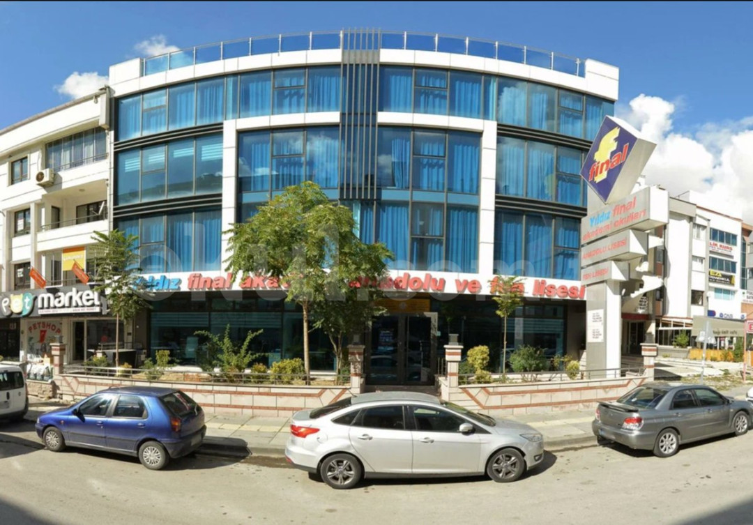 Özel Yıldız Final Akademi Anadolu Lisesi - 1