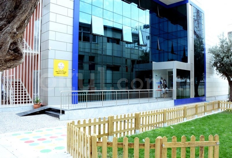Özel Bornova Nazmi Arıkan Fen Bilimleri Anadolu Lisesi - 10