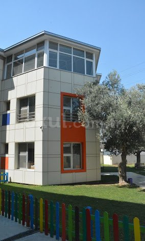 Özel Bornova Nazmi Arıkan Fen Bilimleri Anadolu Lisesi - 6