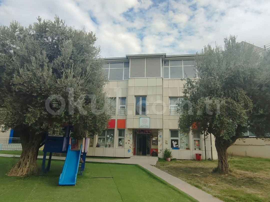 Özel Bornova Nazmi Arıkan Fen Bilimleri Anadolu Lisesi - 11